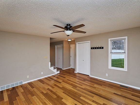 3rd image of 823 NW Greenwood St #36