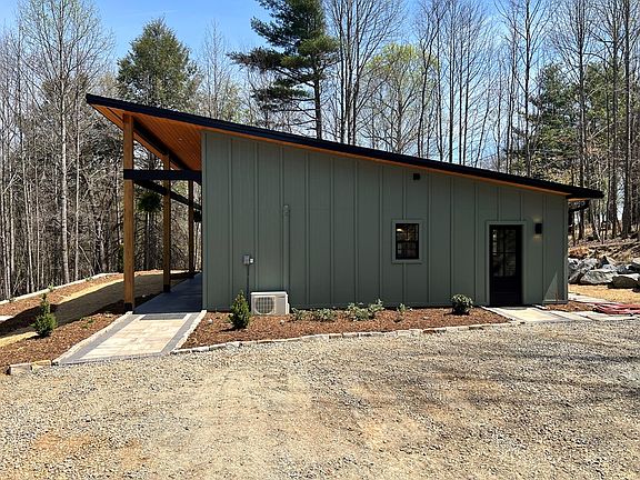 4th image of 3270 Fries Rd
