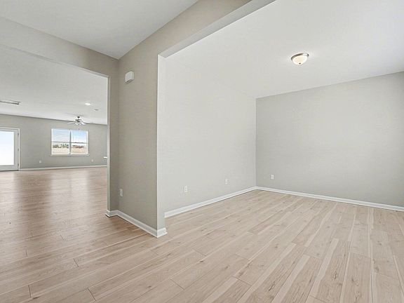 4th image of 337 Avery Meadows Dr