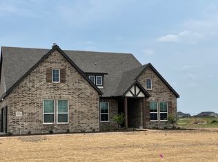4221 Sanger Meadow Dr, Sanger, TX 76266