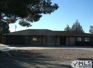 18995 Red Feather Rd, Apple Valley, CA 92307