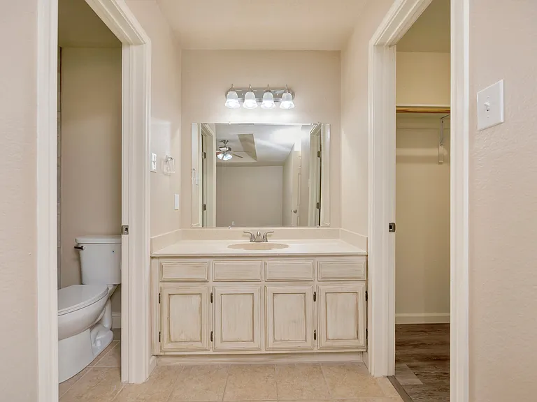 4729 Oarlock Dr — Photo 15