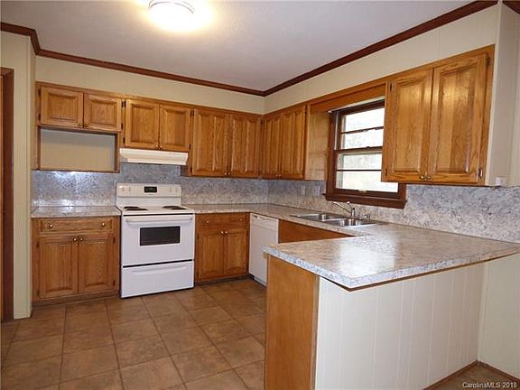 3rd image of 602 Georgia Ave