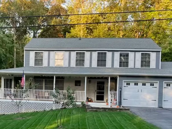 2204 Harpoon Dr, Stafford, VA 22554