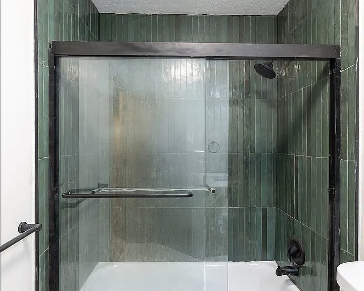 1339 N Dearborn St #2B — Photo 12