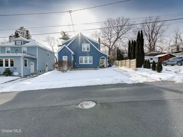 9 Highland Terrace, Gloversville, NY 12078