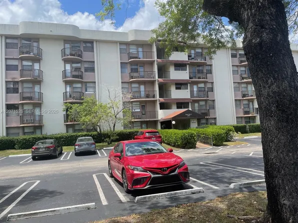 2771 Riverside Dr, Coral Springs, FL