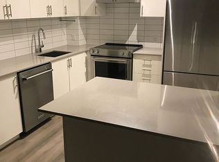 9000 Jane St #1812, Vaughan, ON L4K 0M6