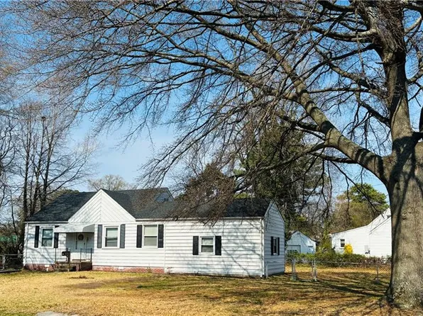 14 Fairview Cir S, Portsmouth, VA 23702