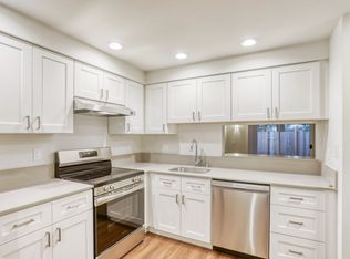 185 SW Clark St #D-5, Issaquah, WA 98027