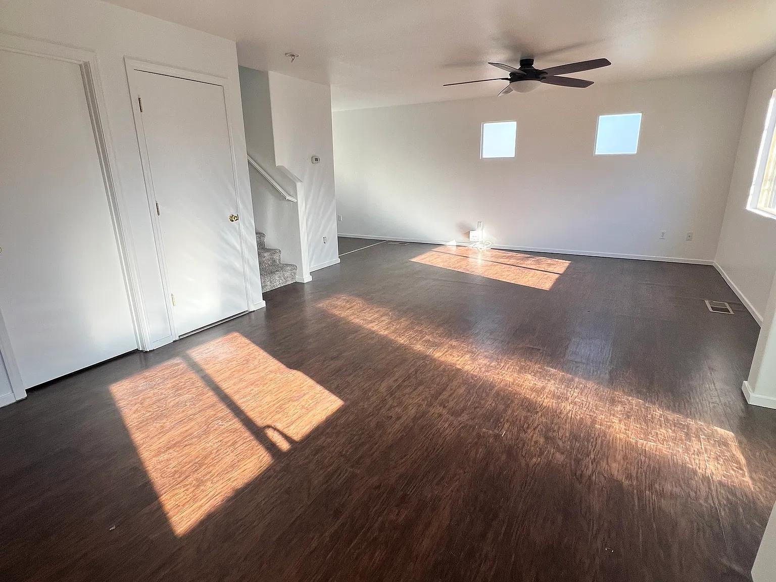 3 bed, 2.5 bath, 1350 sqft, $2,250 — Photo 3