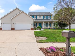 2804 Hastings Rd, Chatham, IL 62629