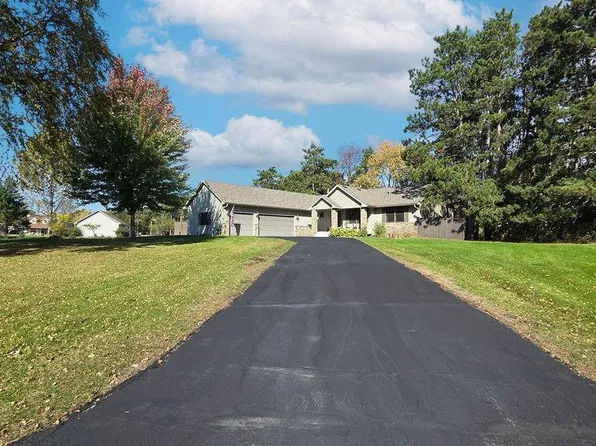 435 147th Ln NE, Ham Lake, MN 55304