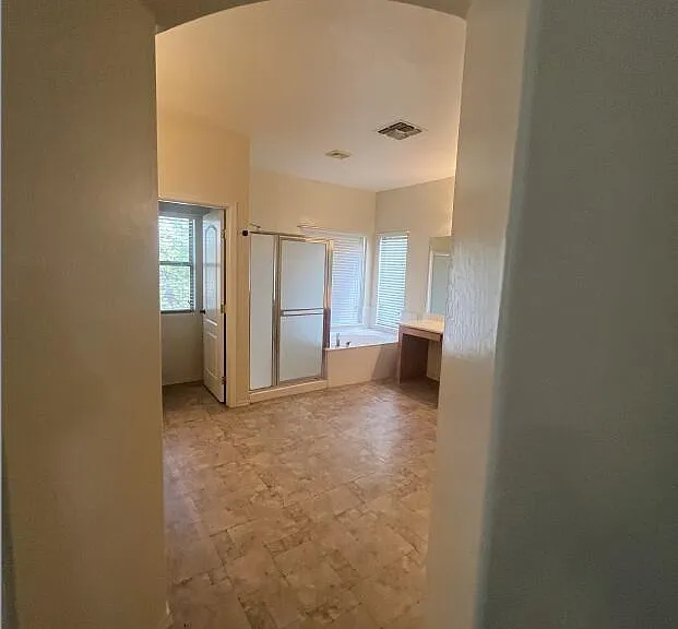 576 E Julian Dr — Photo 26
