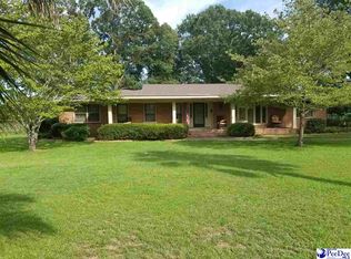 400 Lakeshore Dr, Bennettsville, SC 29512