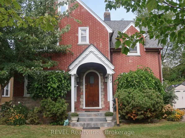 55 Maple St, Saint Catharines, ON L2R 2A8