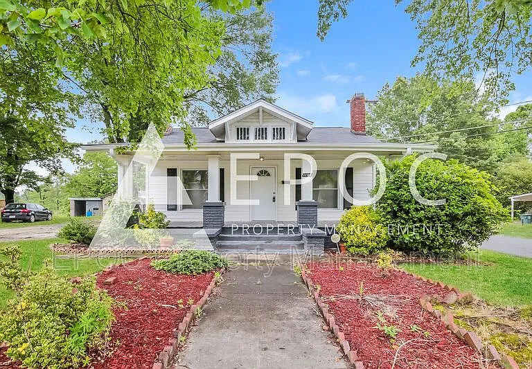 1100 Elwell Ave — Photo 1
