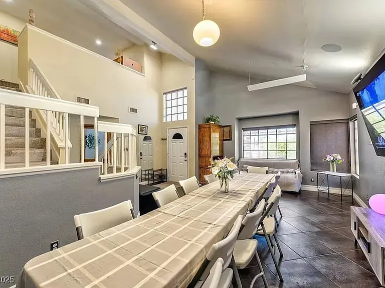 4823 Illustrious St — Photo 10