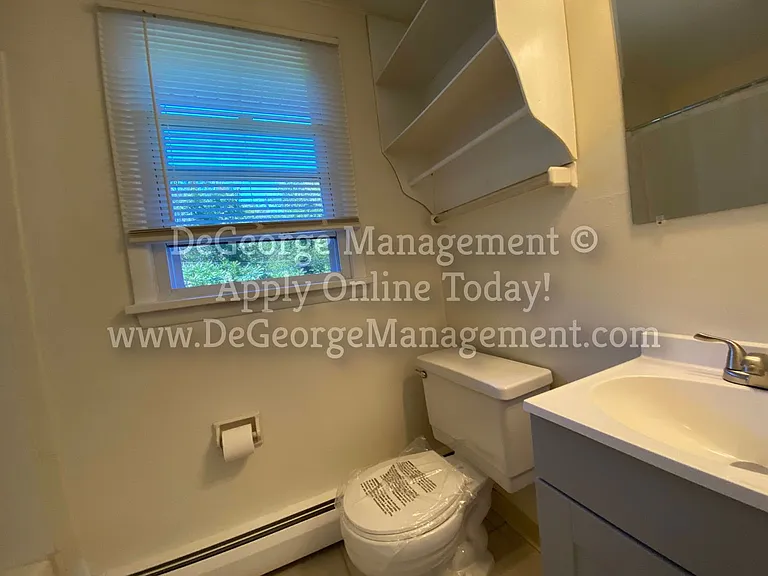 Walworth Garden Apartments — Photo 69
