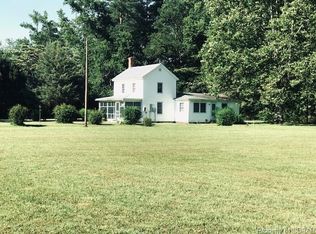 160 Holly Point Rd, Mathews, VA 23109