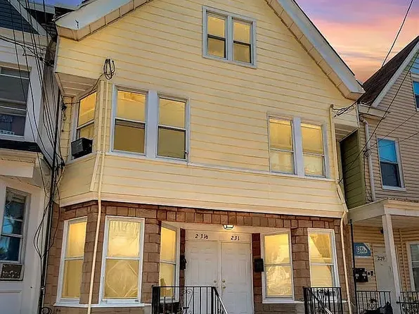 231 Garside St, Newark, NJ 07104
