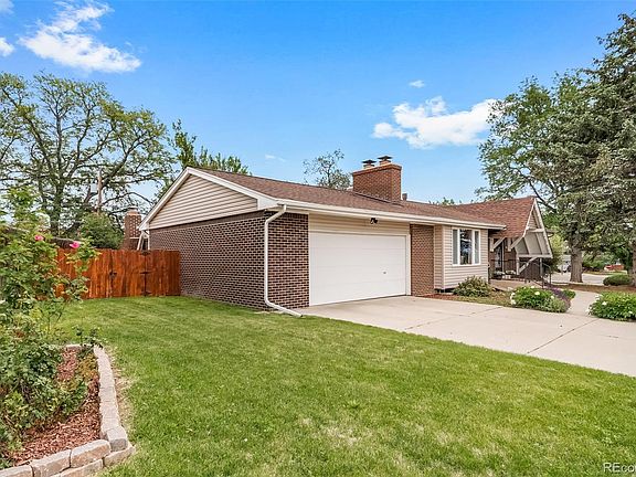 2nd image of 8070 Greenwood Court