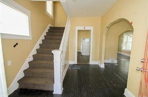 3rd image of 117 N White Ave