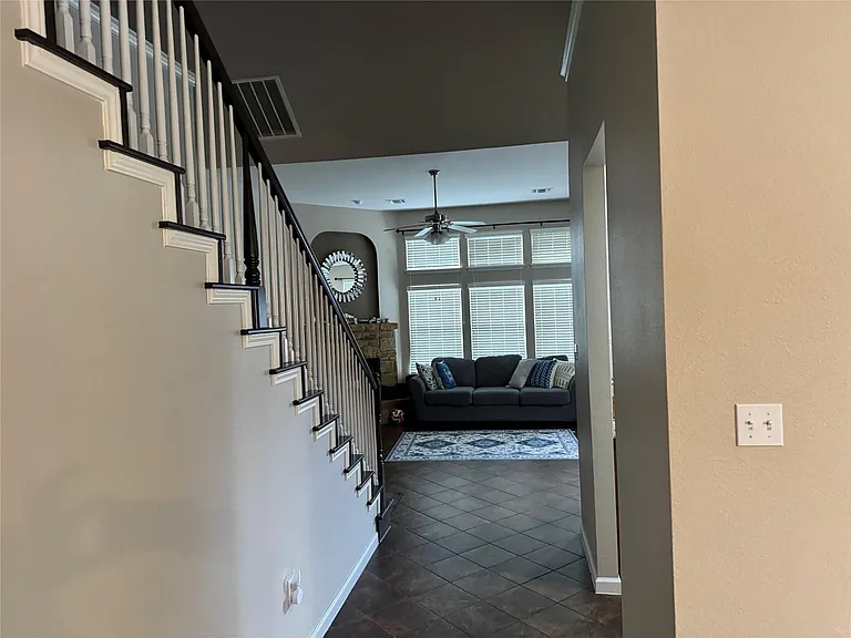 112 Latitude Ln — Photo 7