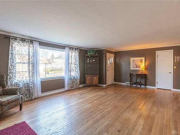 4th image of 506 W Washington St