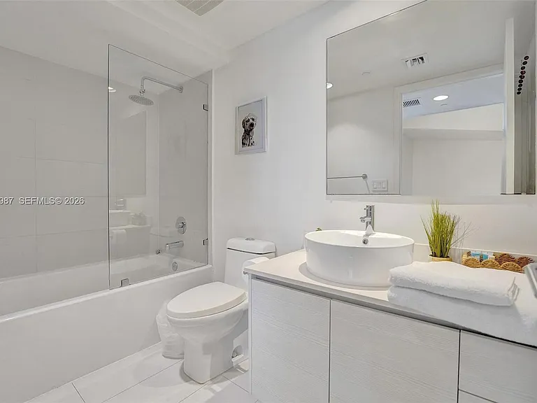 2600 E Hallandale Beach Blvd #T1902 — Photo 34