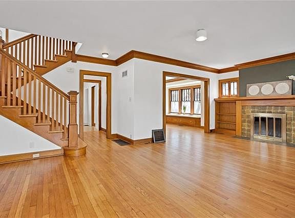 5th image of 5621 Forest Ave