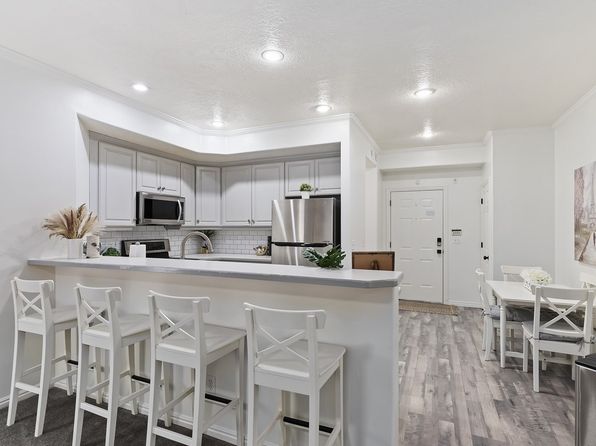 4930 N University Ave APT 47