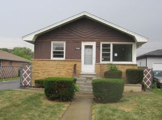 7737 Long Ave, Burbank, IL 60459