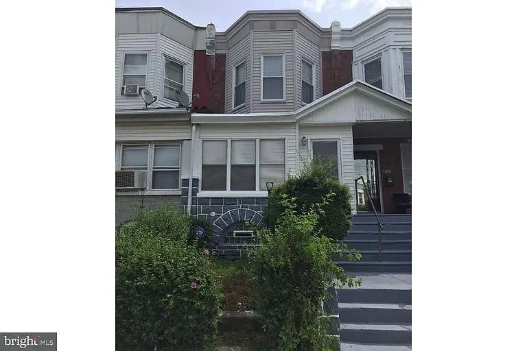 161 N 61st St photo 1