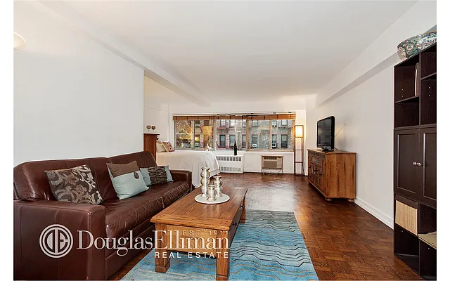 Sold by Douglas Elliman | media 2