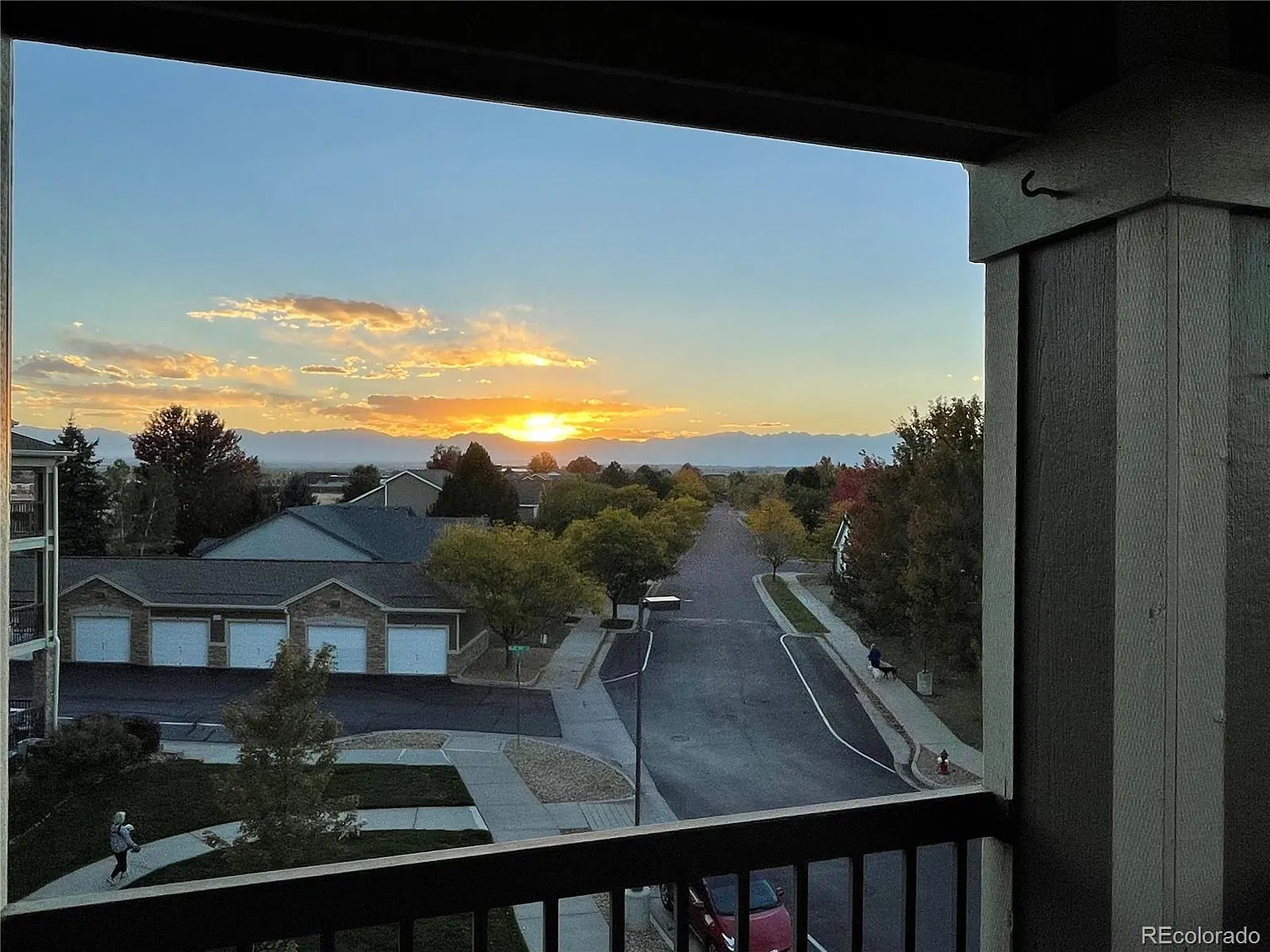 2 bed, 2.0 bath, 1271 sqft, $2,150 — Photo 4