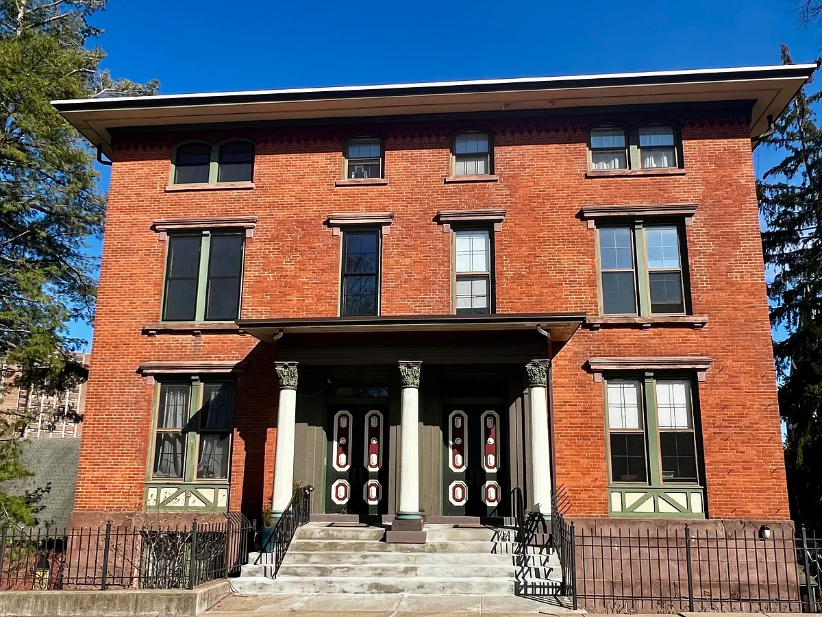 Building Photo - 34-36 Charter Oak Pl #4