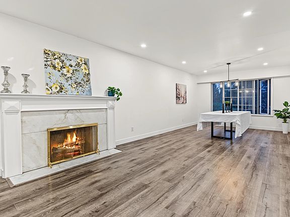 5th image of 410 Ashley St
