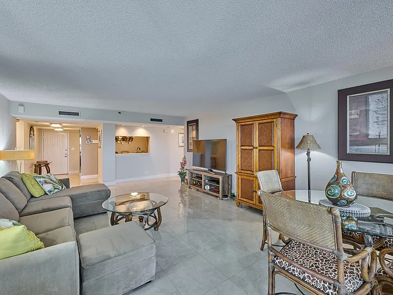 3420 S Ocean Blvd #8W — Photo 53
