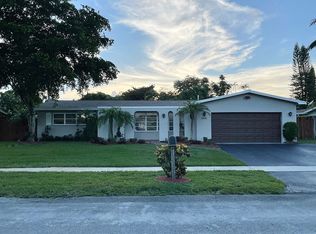 2100 NW 111th Ter, Pembroke Pines, FL 33026