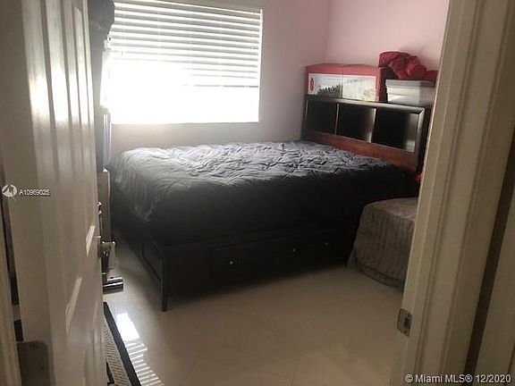 4th image of 1250 SE 29th St Unit 204-58