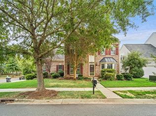 6844 Olmsford Dr, Huntersville, NC 28078