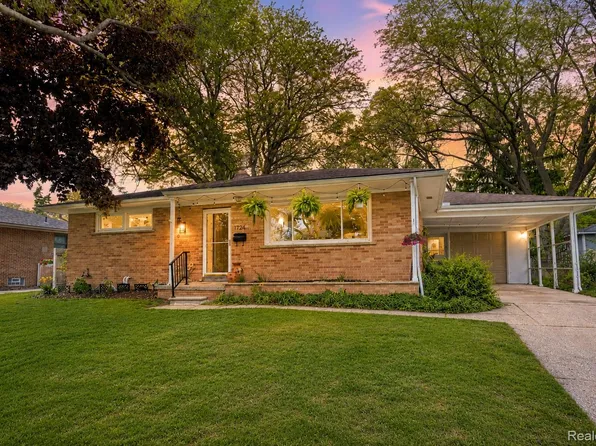 1724 Weldon Blvd, Ann Arbor, MI 48103