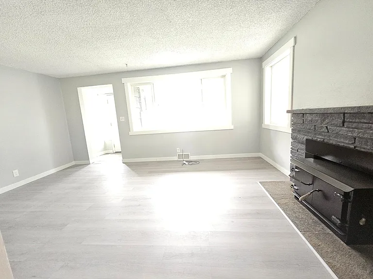 13218 8th Pl SW — Photo 3