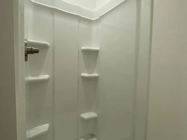 213 Carroll Dr APT A, Harriman, TN 37748