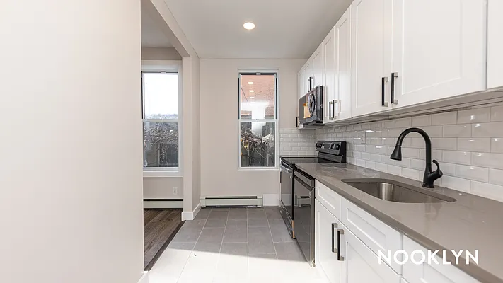 Rented by Nooklyn NYC LLC | media 48