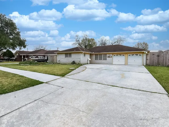 731 Dunwick Ln, Pasadena, TX 77502
