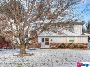 21434 Pacific St, Elkhorn, NE 68022