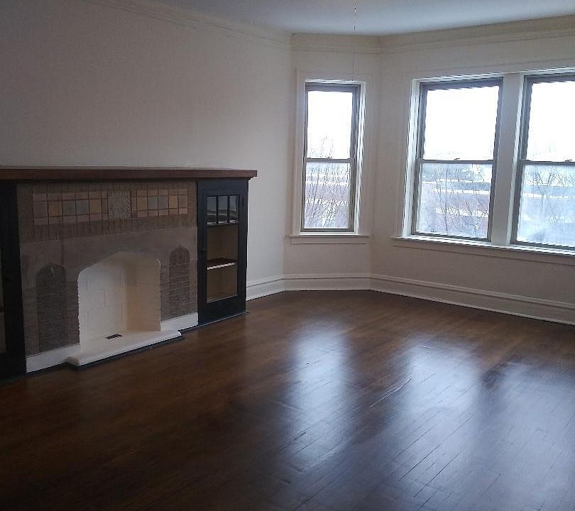 1st image of 820 N Mozart St #3
