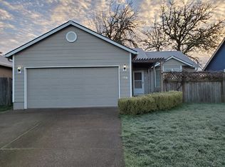 825 Griffin Dr, Monmouth, OR 97361